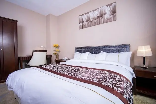 Deluxe Tek Büyük Yataklı Oda