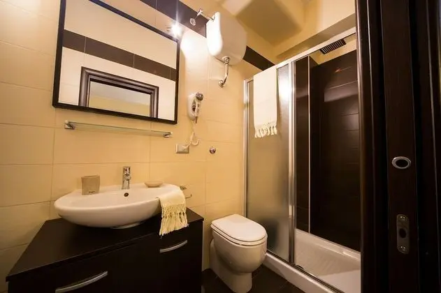 Economy Tek Büyük Yataklı Oda