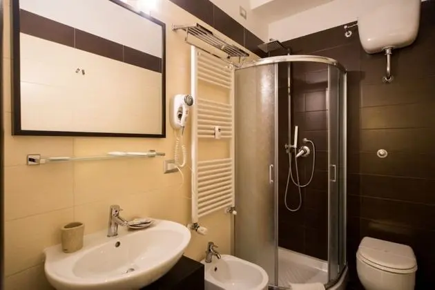 Economy Tek Büyük Yataklı Oda