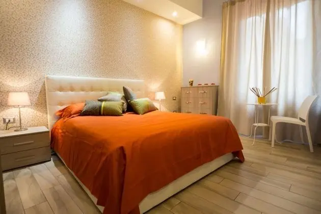 Üç Kişilik Oda, Sigara İçilmez