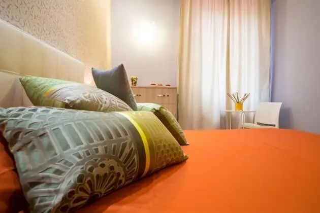 Üç Kişilik Oda, Sigara İçilmez