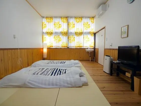 Dört Kişilik Oda (with Private External Bathroom)