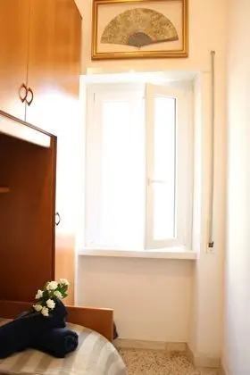 Basic Oda, 1 Tek Kişilik Yatak