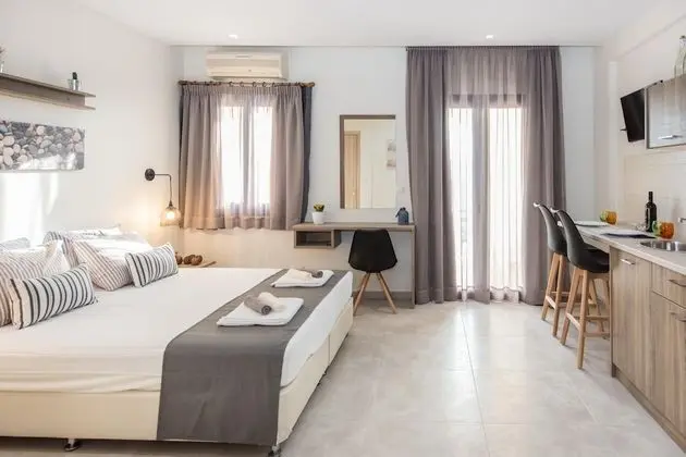 Superior Stüdyo Süit, Kısmi Deniz Manzaralı