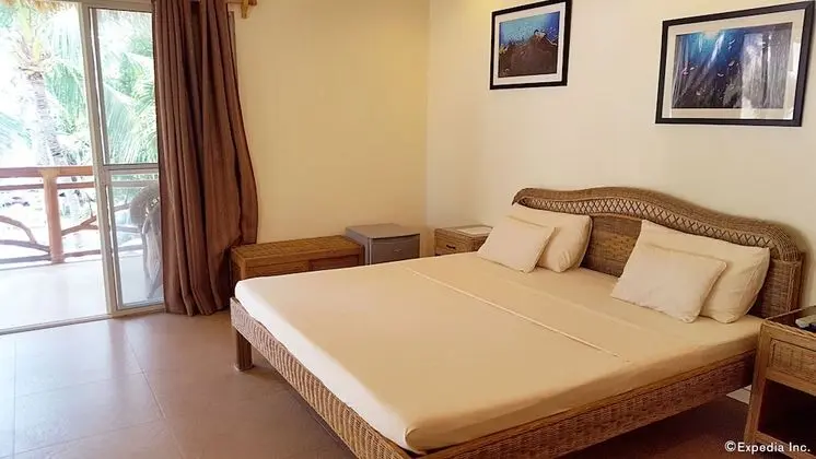 Deluxe Oda, Denize Bakan
