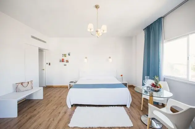 Tek Büyük veya İki Ayrı Yataklı Oda
