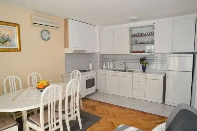Apart Daire (Miki - 50 M from the beach - A3(4+1))