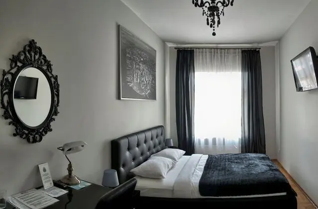 Tek Büyük Yataklı Oda