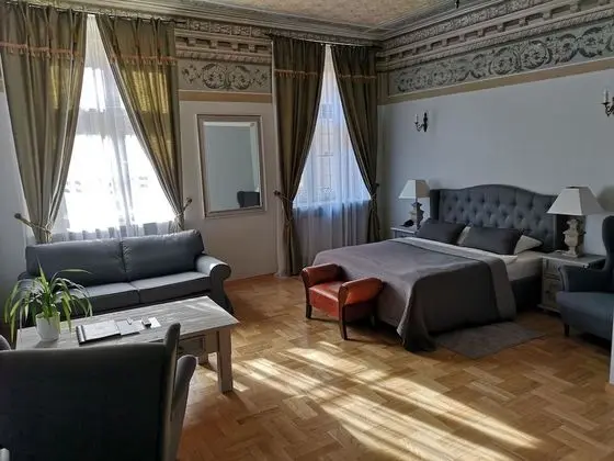 Tek Büyük Yataklı Oda