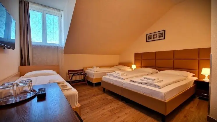 Dört Kişilik Oda