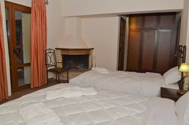 Üç Kişilik Oda, Şömine, Dağ Manzaralı