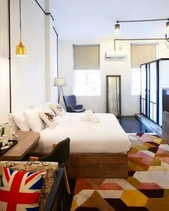 Çift ​​kişilik Deluxe King Bed