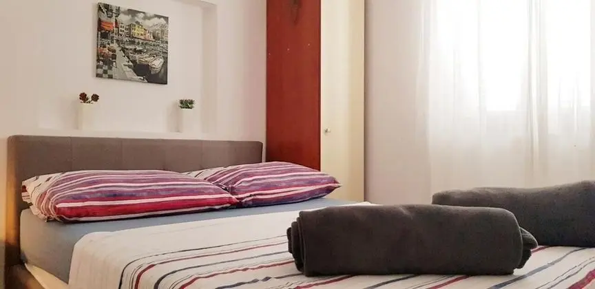 Apart Daire (Mila - 2 bedrooms and free parking - )