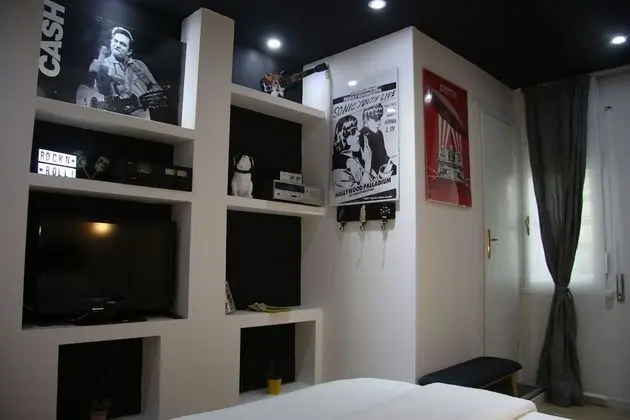 Tek Büyük Yataklı Oda, Banyolu/Duşlu