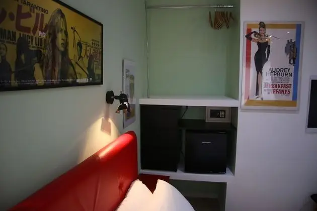 Tek Büyük Yataklı Oda, Banyolu/Duşlu