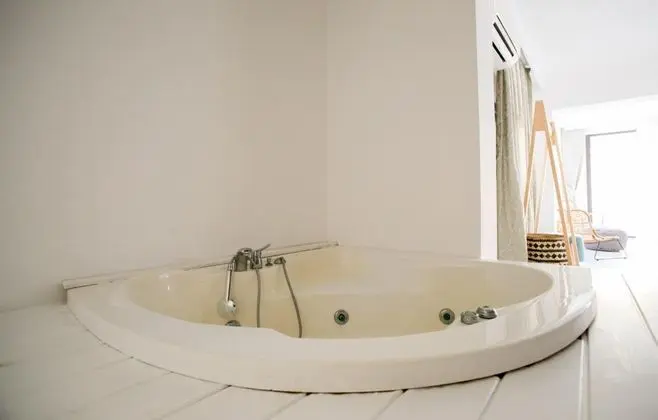 King Suite, Havuz ve Bahçe Manzaralı, Jakuzili