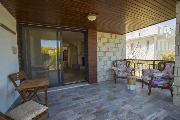 Luxury Suite, Havuz Manzaralı, Şömineli ve Balkonlu