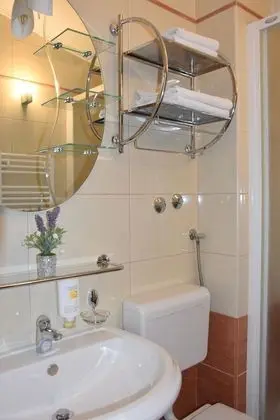 Tek Büyük Yataklı Oda, Teras, Dağ Manzaralı