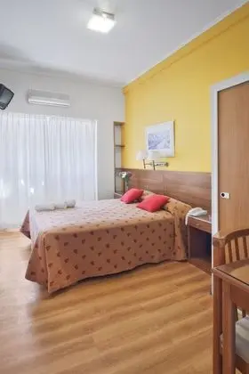 Standard Büyük Yataklı Tek Kişilik Oda