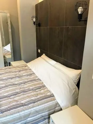 Basic Tek Büyük Yataklı Oda