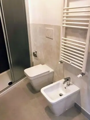 Basic Tek Büyük Yataklı Oda