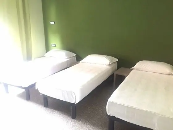 Basic Üç Kişilik Oda
