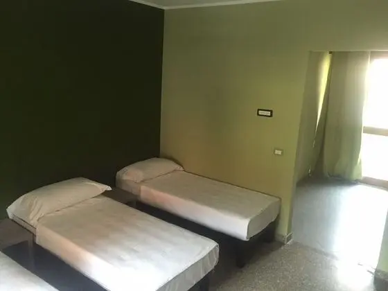 Basic Üç Kişilik Oda