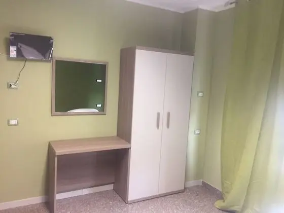 Basic Üç Kişilik Oda