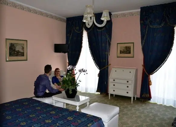 Üç Kişilik Oda, Göl Manzaralı