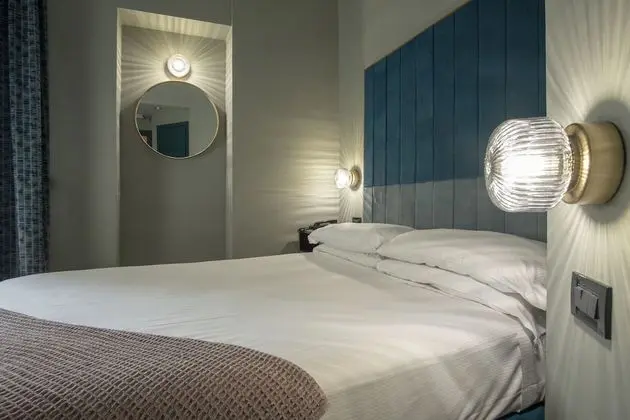 Camera matrimoniale small