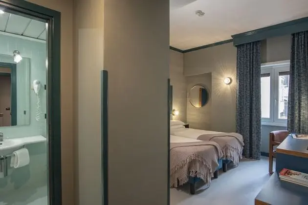 Tek Büyük Yataklı Oda