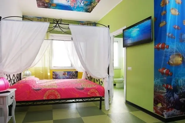Dört Kişilik Oda, Özel Banyo (Exotica)