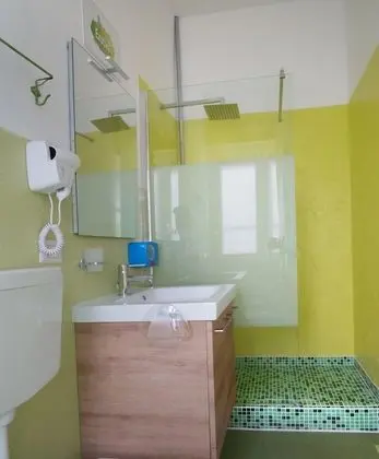 Dört Kişilik Oda, Özel Banyo (Exotica)