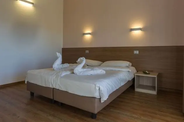 Büyük Yataklı Tek Kişilik Oda (twin beds)