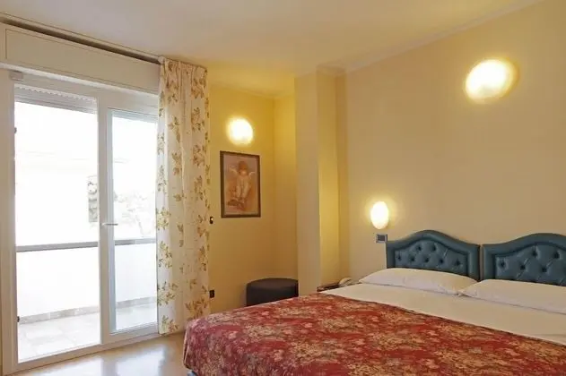 Dört Kişilik Oda, Balkon