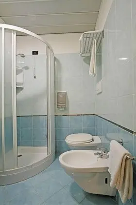 Dört Kişilik Oda, Balkon