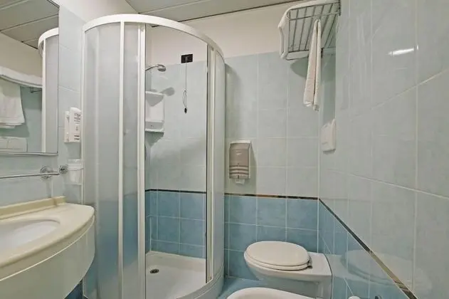 Dört Kişilik Oda, Balkon
