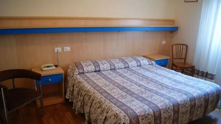 İki Ayrı Yataklı Oda