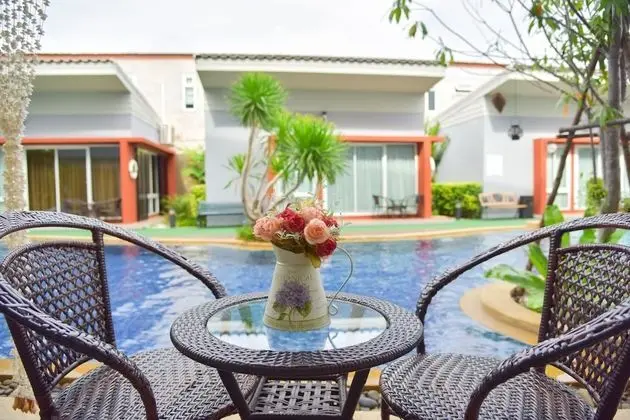 Deluxe Oda, Havuz Kullanımı (Deluxe Pool Access)