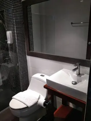 Süit, Havuz Kenarı (Suite Pool Side)