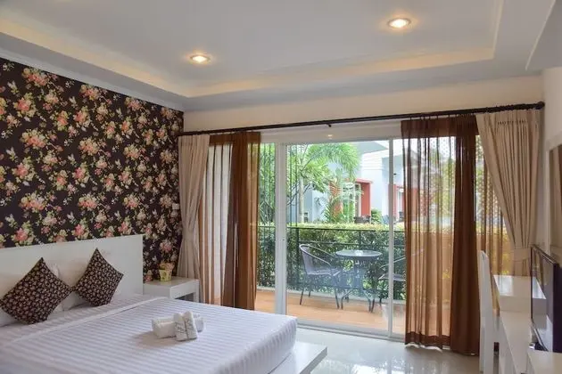 Superior Oda, 1 Yatak Odası, Balkon/Veranda, Havuz Manzaralı