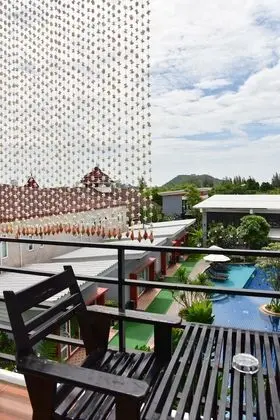 Superior Oda, 1 Yatak Odası, Balkon/Veranda, Havuz Manzaralı