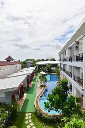 Superior Oda, 1 Yatak Odası, Balkon/Veranda, Havuz Manzaralı