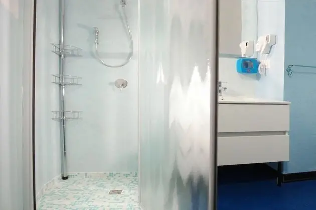 Dört Kişilik Oda, Özel Banyo