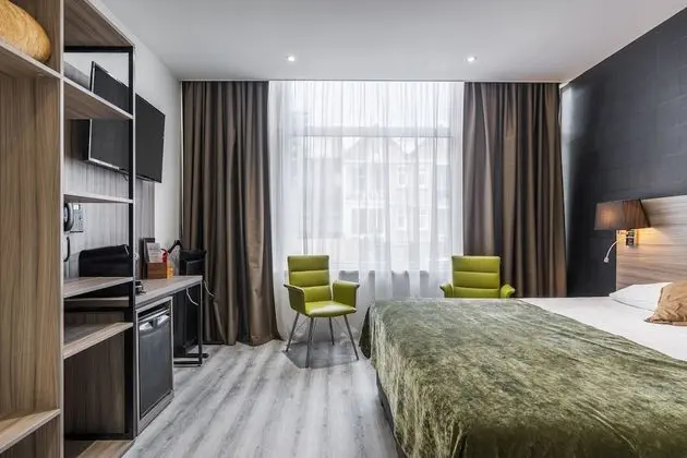 Comfort Tek Büyük Yataklı Oda