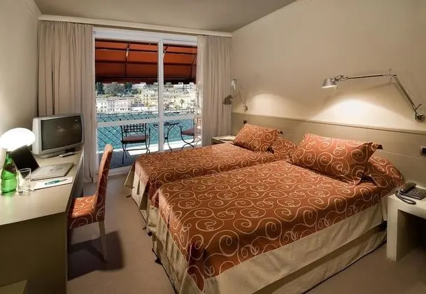 Superior Tek Büyük Yataklı Oda, Balkon, Göl Manzaralı