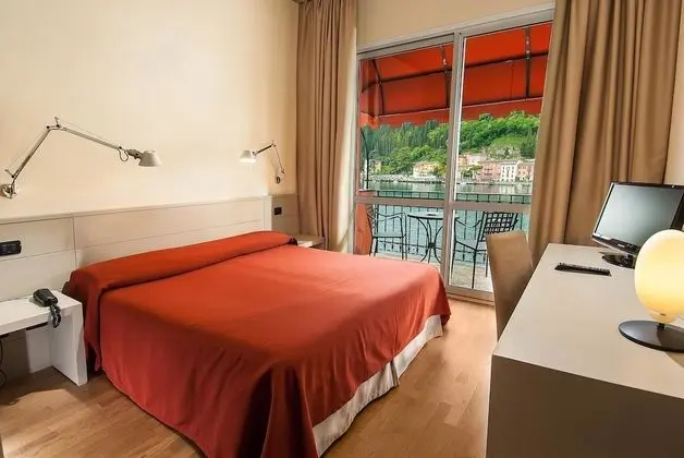 Üç Kişilik Oda, Balkon, Göl Manzaralı