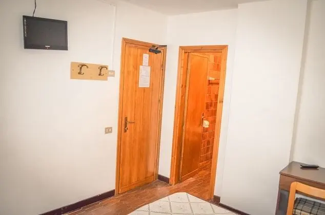 Basic Tek Büyük Yataklı Oda
