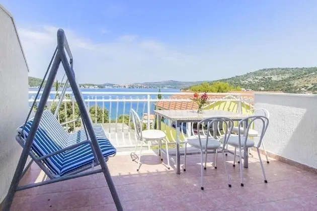 Apart Daire (Milans - 25m from the beach - A4(2+2))