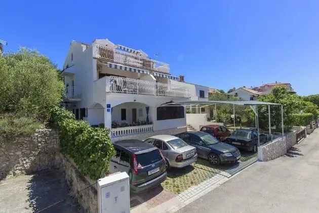 Apart Daire (Milans - 25m from the beach - A5(6+1))